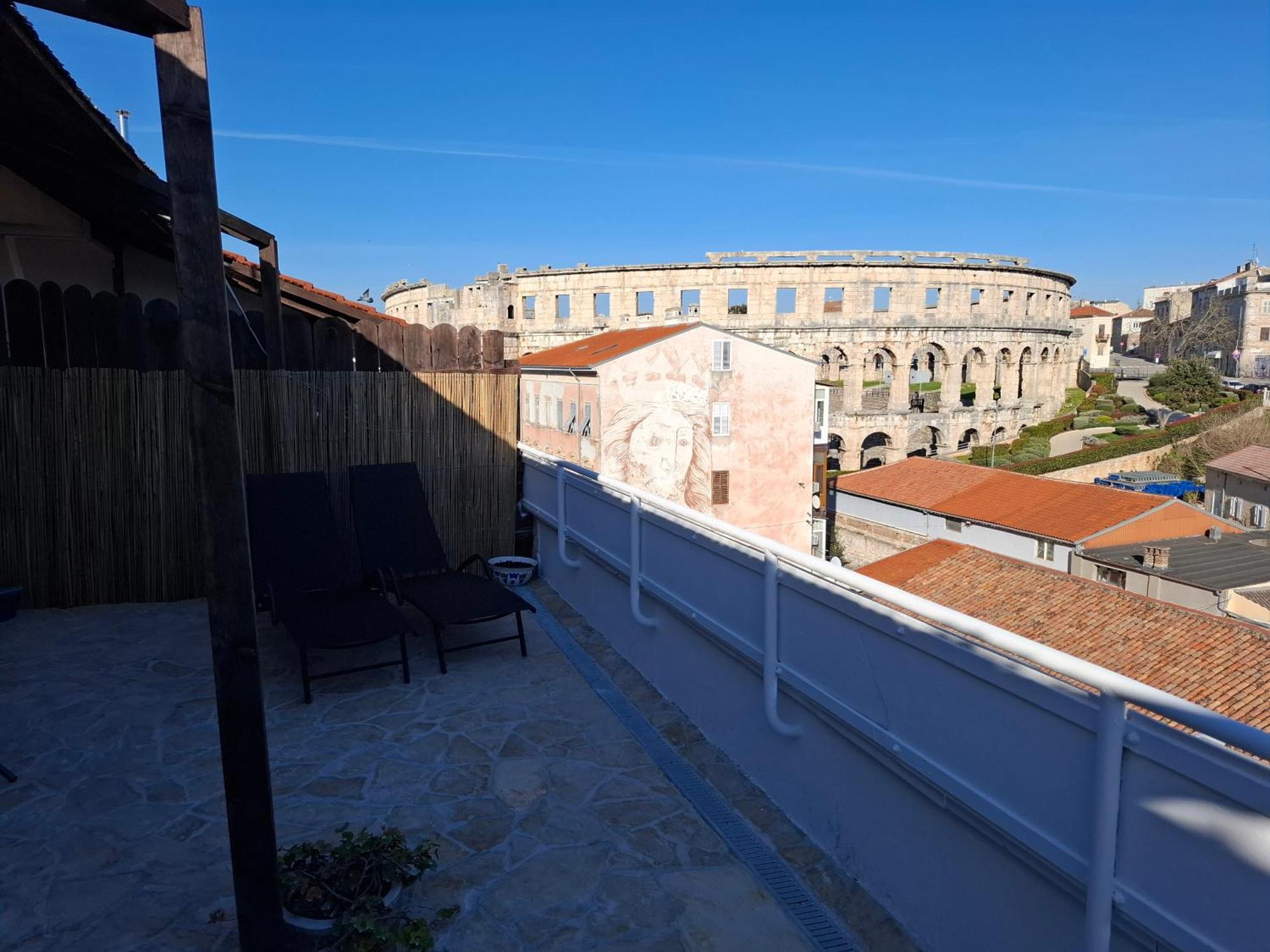 Terrace Dream View Over Amphitheatre Пула Екстер'єр фото